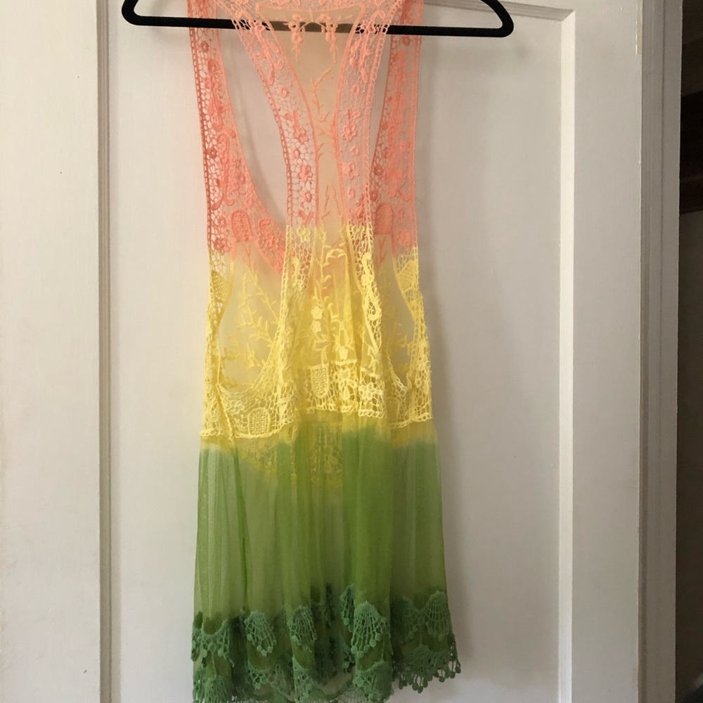 Lace sheer top three toned ombré